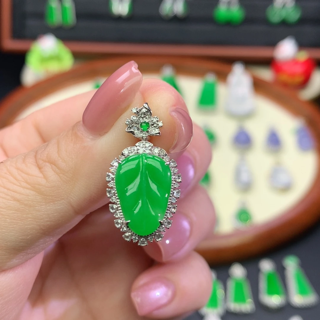翡翠18K金镶嵌吊坠(不含链)