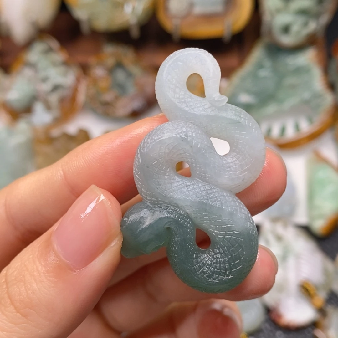 定制翡翠未镶嵌翡翠