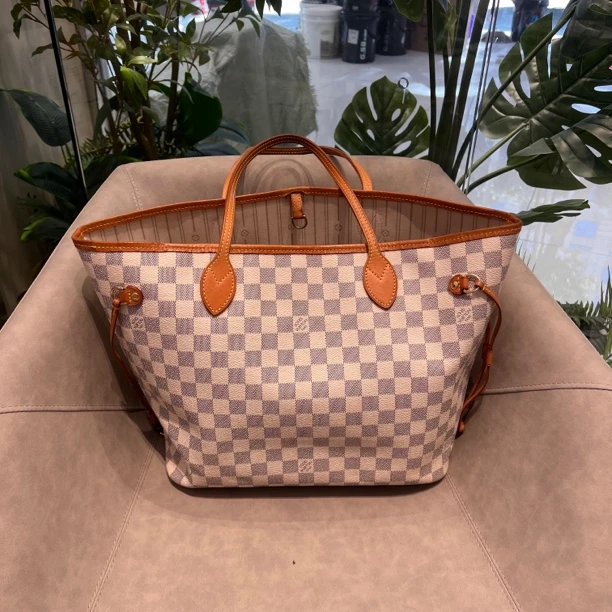 95新 LouisVuitton/路易威登 白棋盘格NF 鱼鱼
