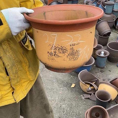 紫砂中国宜兴紫砂花盆，