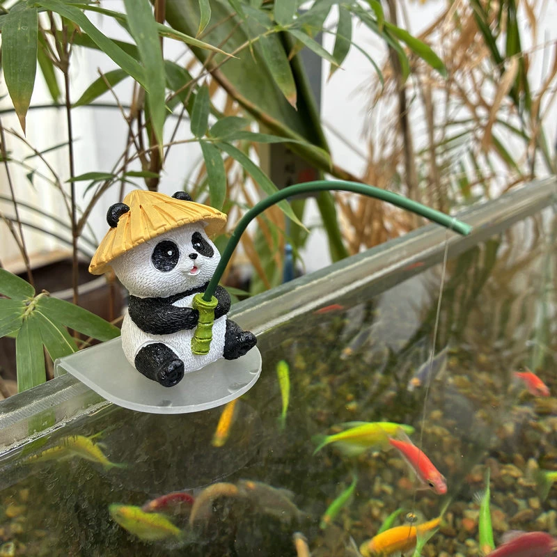 鱼缸边造景可爱熊猫钓鱼摆件水族箱悬挂鱼池假山户外花园装饰摆件