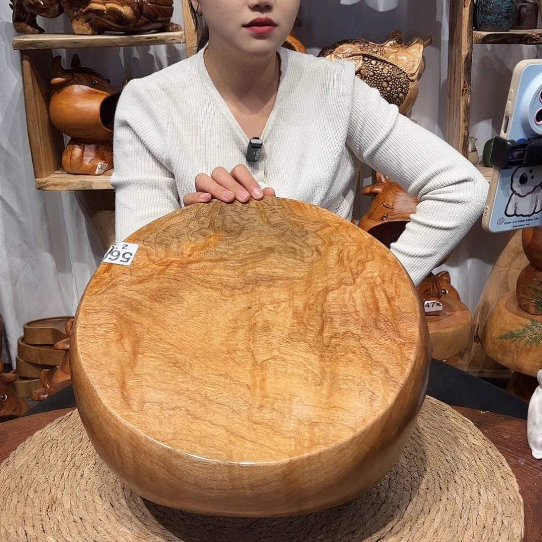 香樟木根雕凳子一物一拍编号569直径34高22