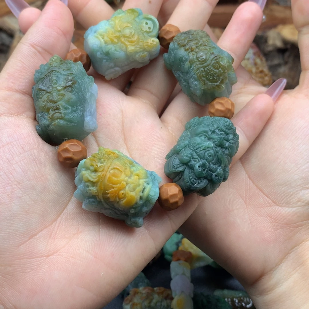 山***春未镶嵌定制翡翠翡翠