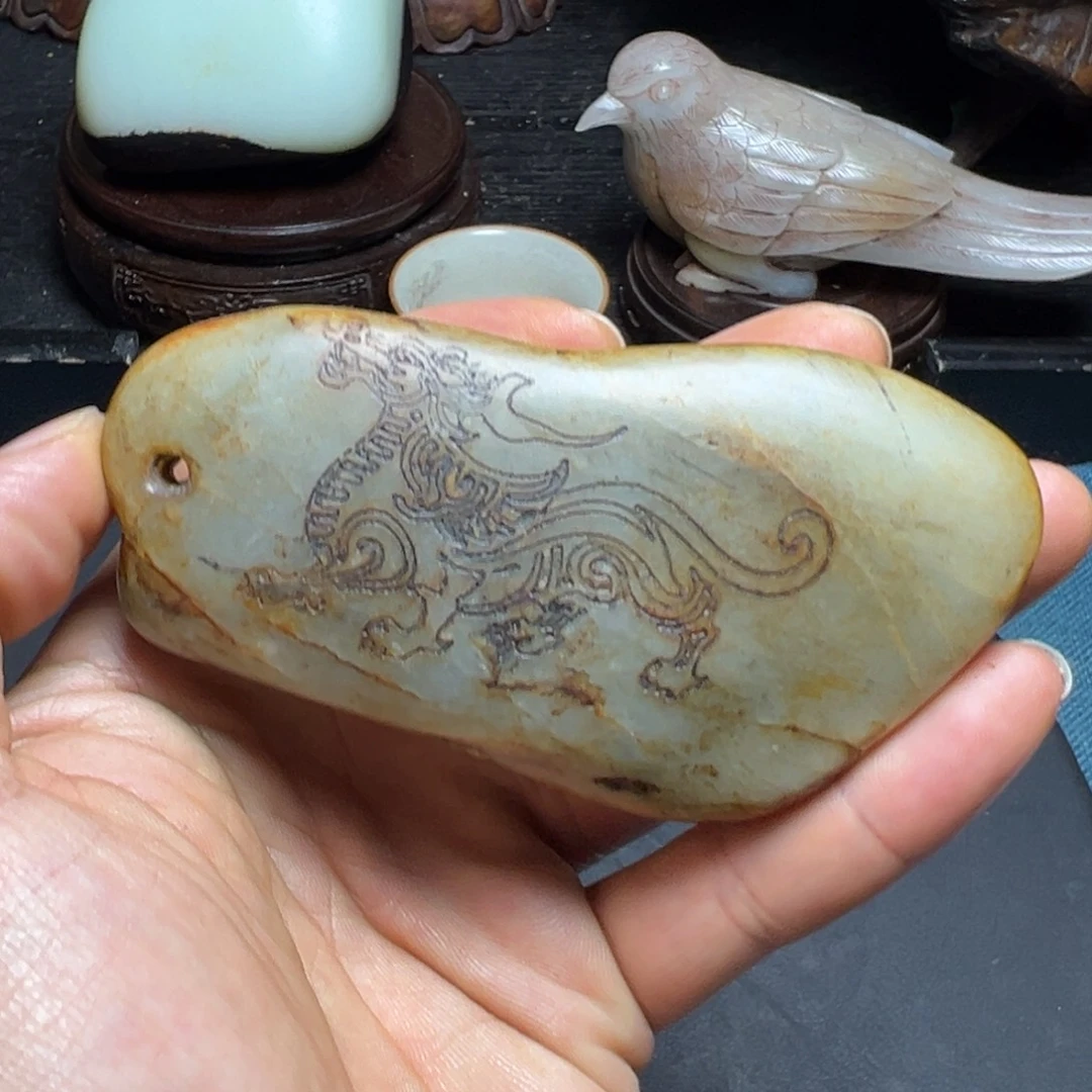 谢****和田玉（糖玉）未镶嵌挂件