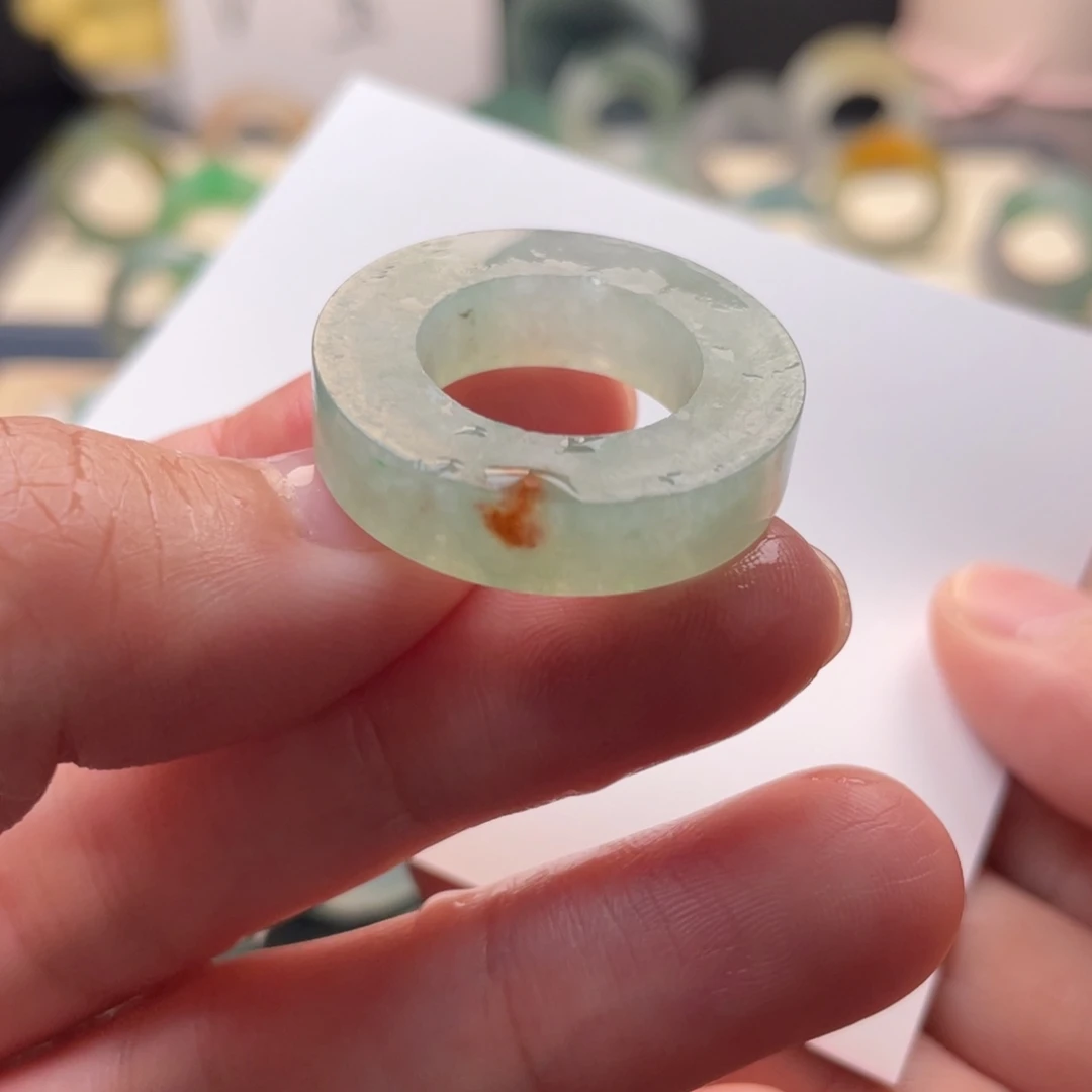 定制翡翠未镶嵌戒指