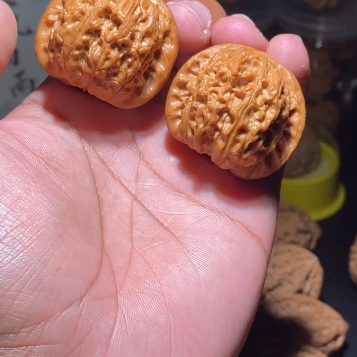 把件文玩核桃八***?血麒麟