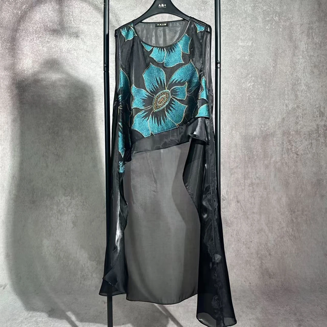 【焕夏墨晨】BF33018天空蓝水溶刺绣荷花马甲上衣