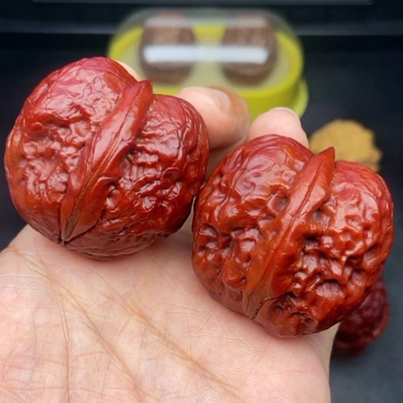 【闪购商品】文玩核桃把件39尺红彩帝王筋元宝