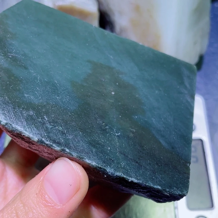 和田玉未镶嵌珠宝半成品