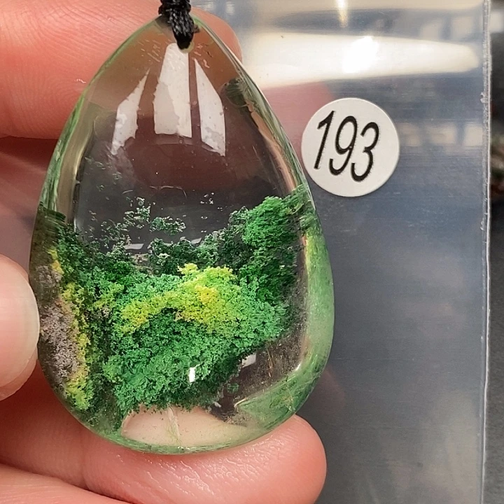 享***生未镶嵌颈饰水晶天然