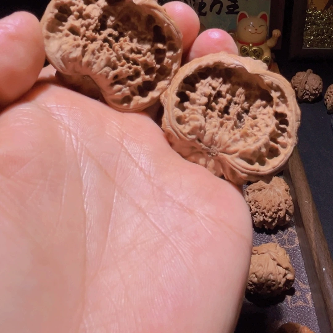 瑞麟文玩核桃蛇头异形聚宝盆