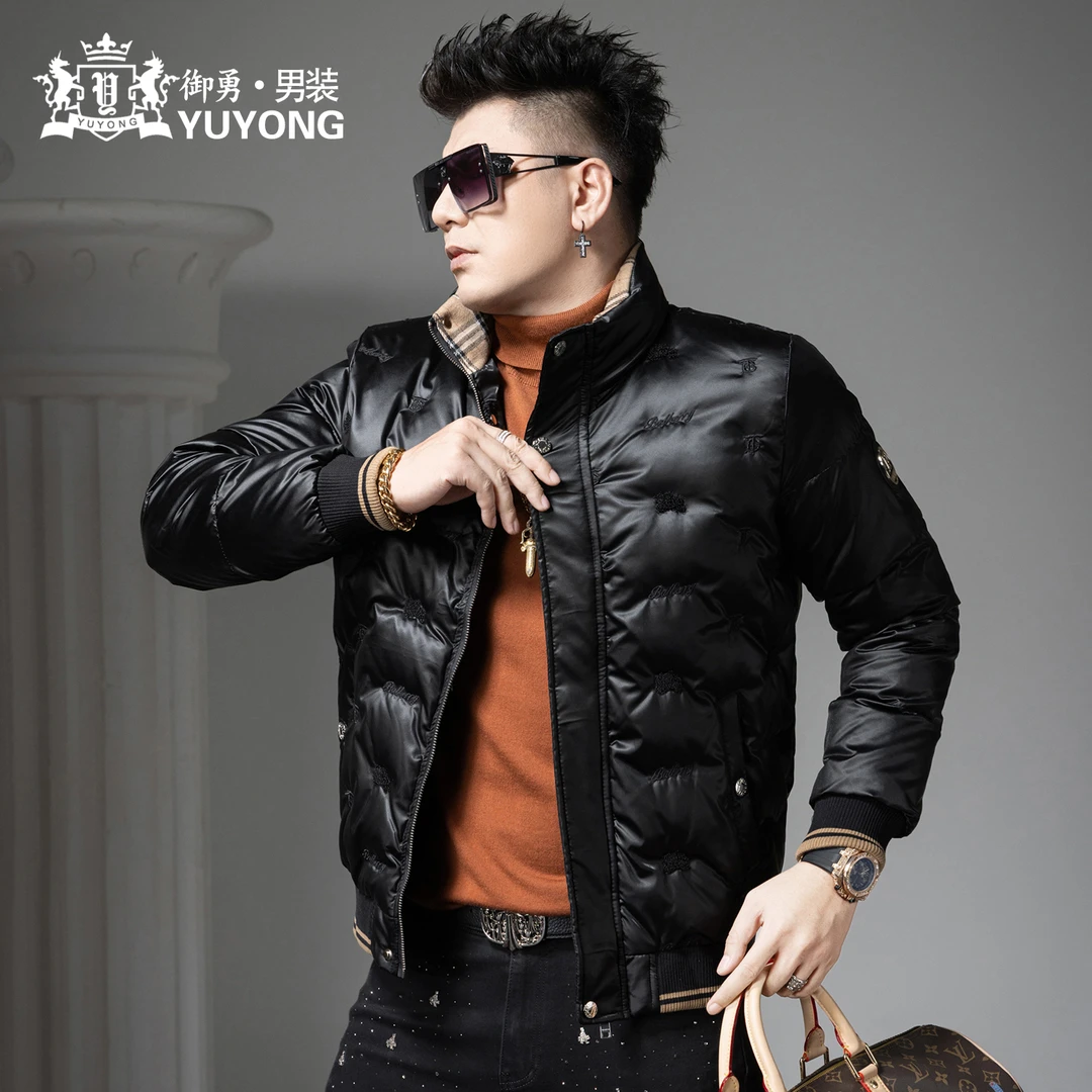 欧洲站2025新款立领羽绒服男士潮流刺绣保暖防寒服冬季白鸭绒外套