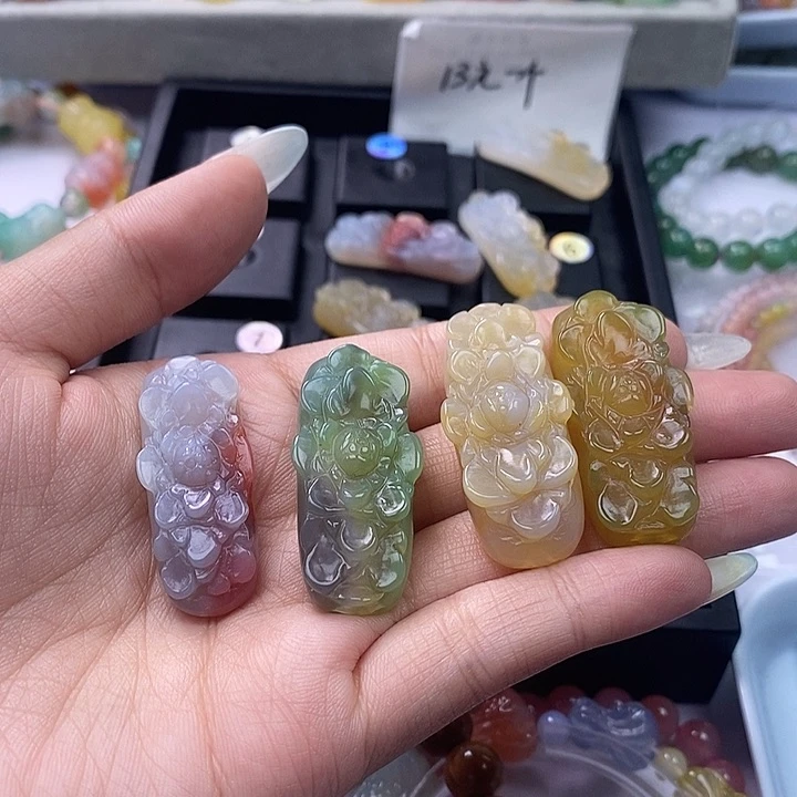 玛瑙/玉髓雕刻件未镶嵌郑****备