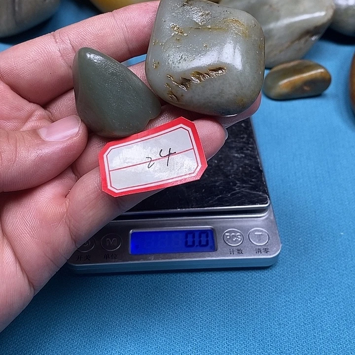 未镶嵌和田玉把件24