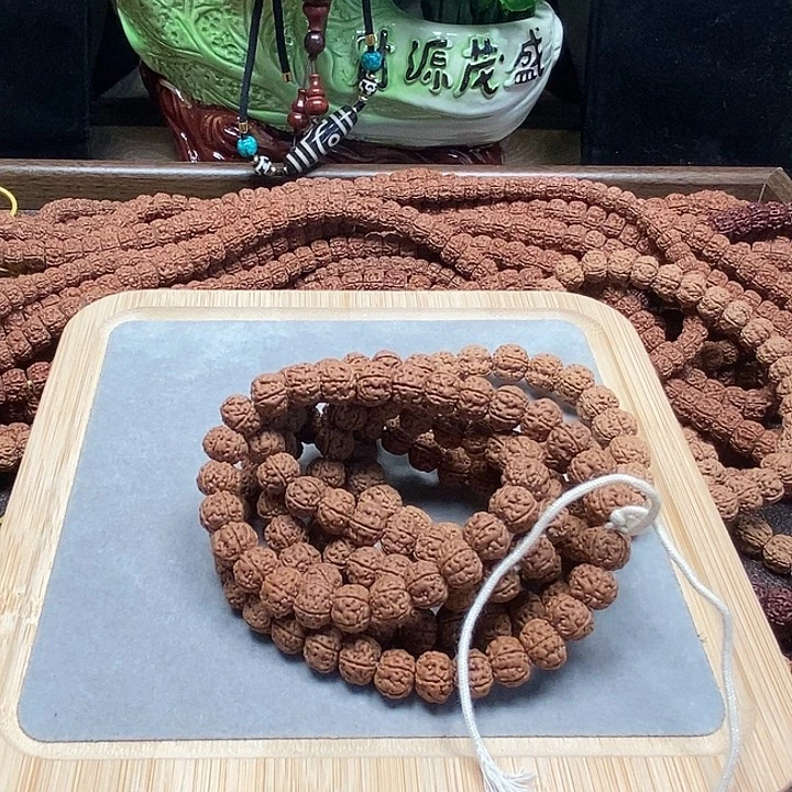 凯***╲金刚菩提吊坠老树王
