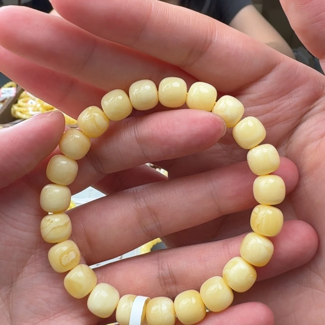琥珀未镶嵌手串m1