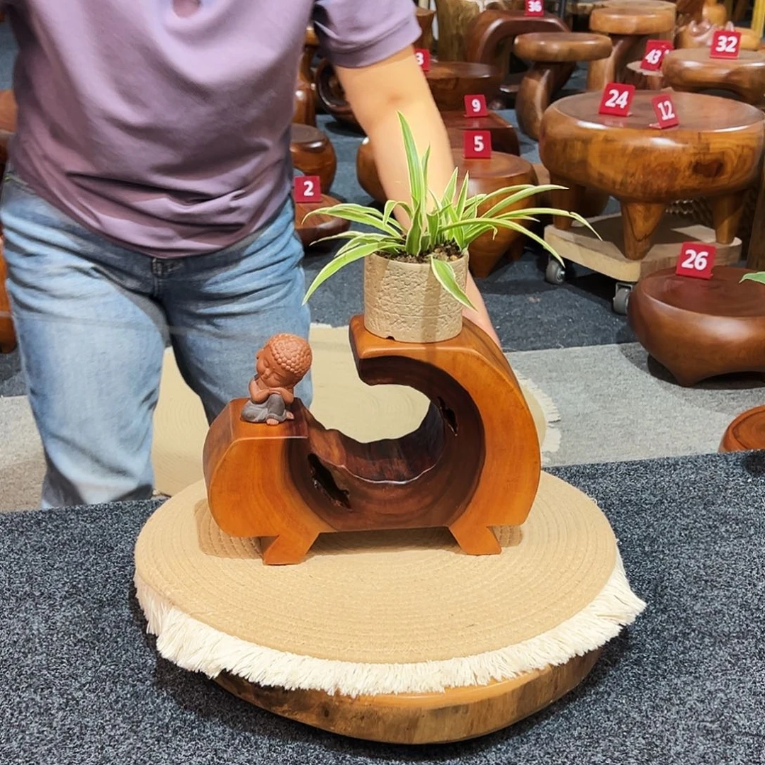 11 号香樟木尺寸：30-9-20cm