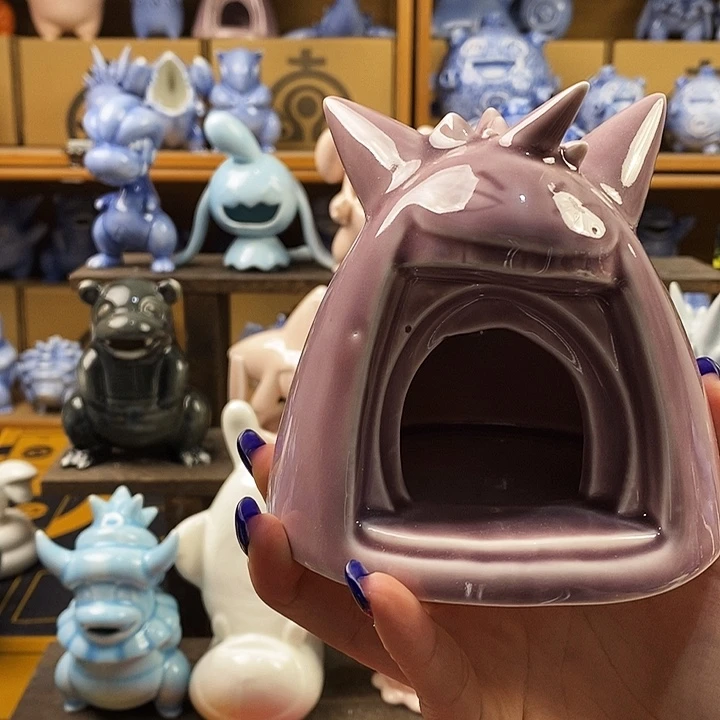 陶瓷S****s哈哈哈哈哈极具耿鬼