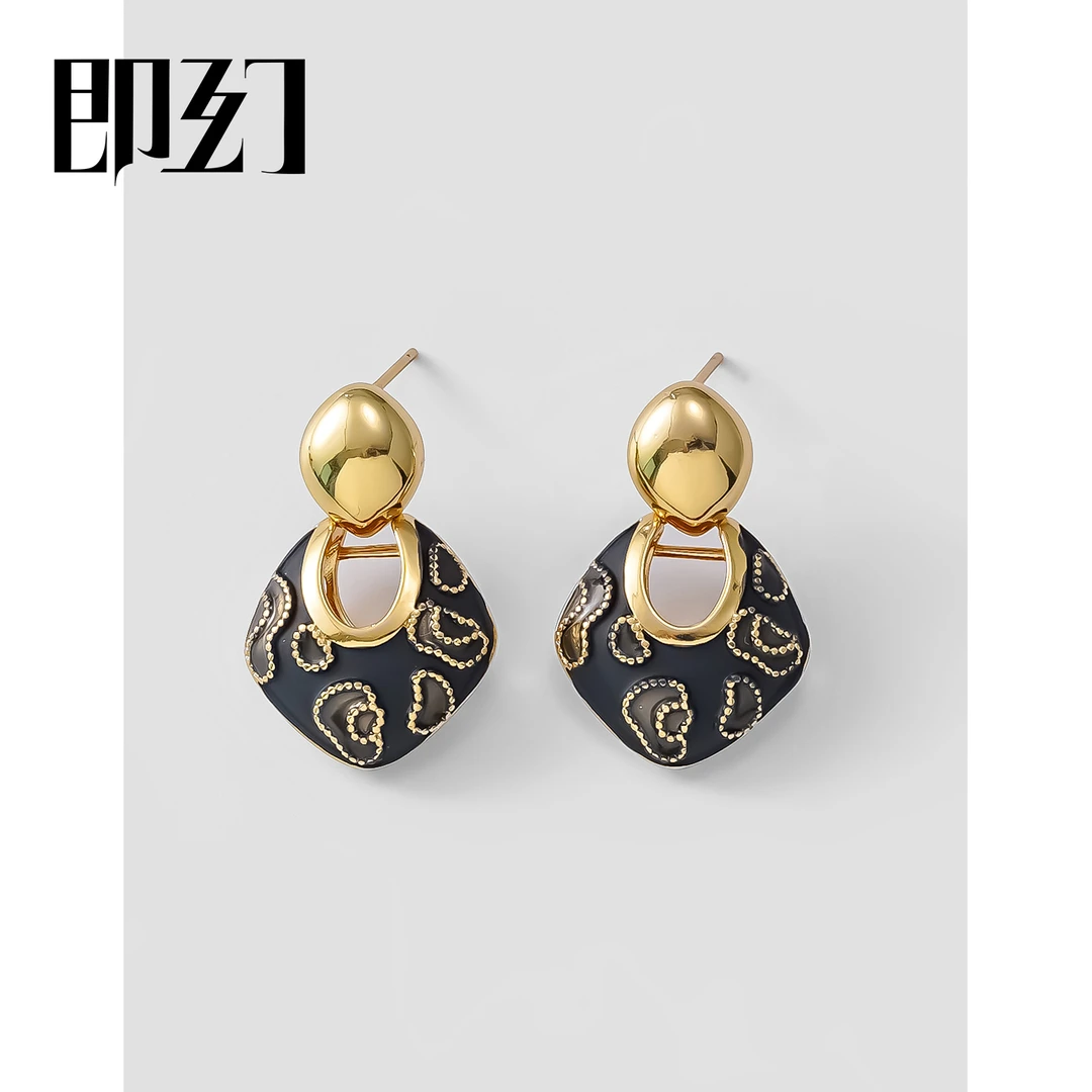 即幻 铜合金树脂耳饰 法式轻奢时尚复古黑金色吊坠耳环 10606