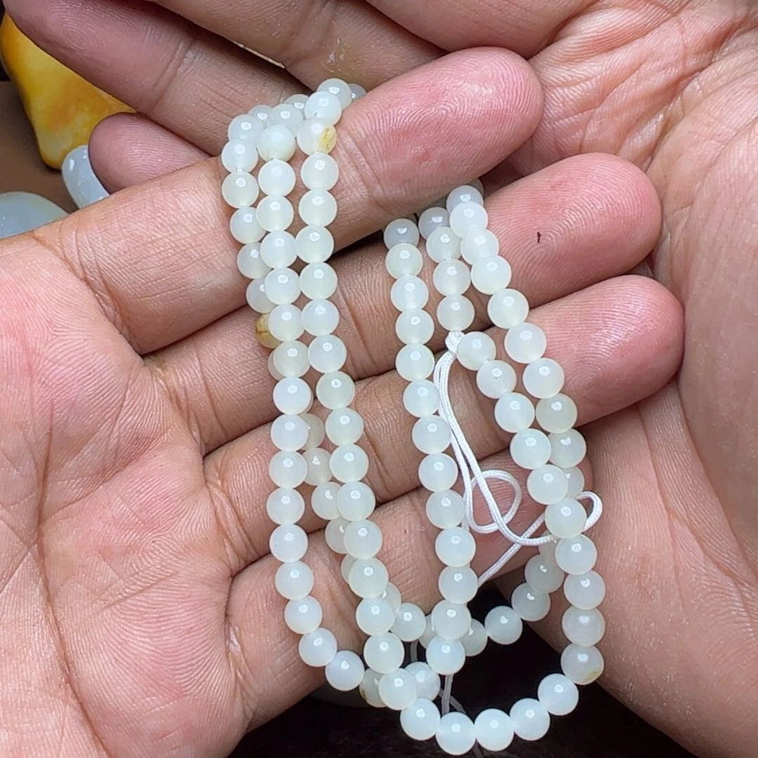 和田玉未镶嵌项链