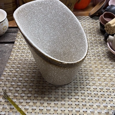 微瑕，不能明火，奇形碗1个