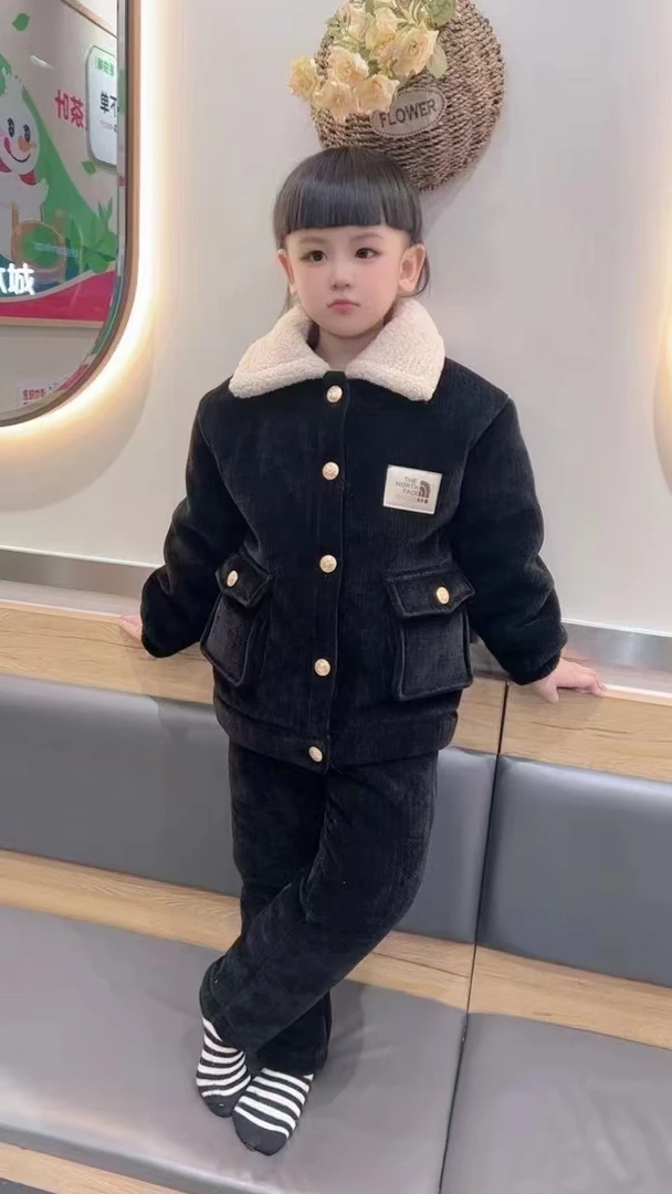 儿童雪尼尔小白领套装三层加厚可外穿家居服