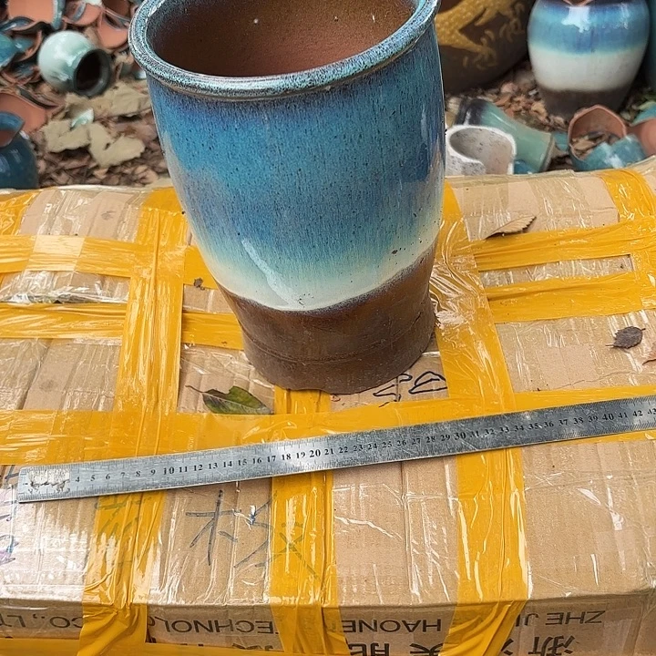 高度27厘米口径18厘米瑕疵