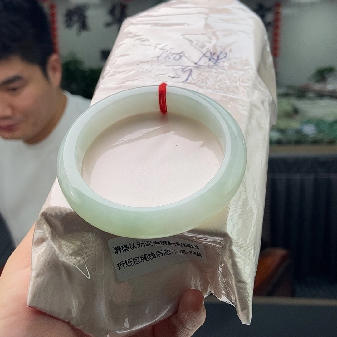 翡翠未镶嵌手镯拍一发一