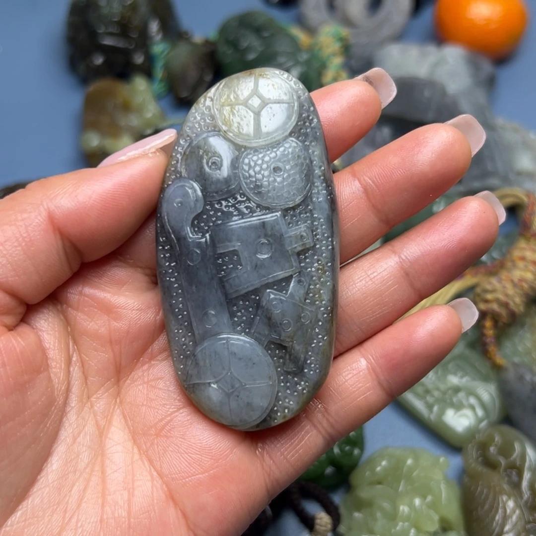 和田玉颈饰未镶嵌桃*