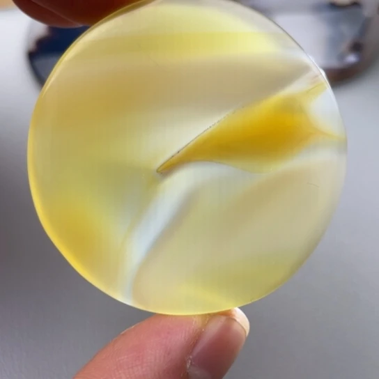 玛瑙/玉髓颈饰未镶嵌江*人
