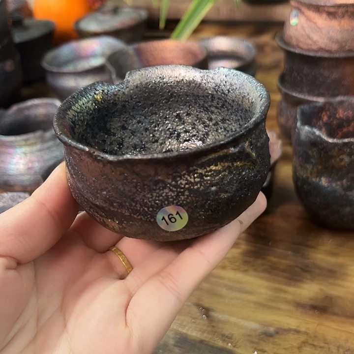 如**雨荥经黑砂杯子一个