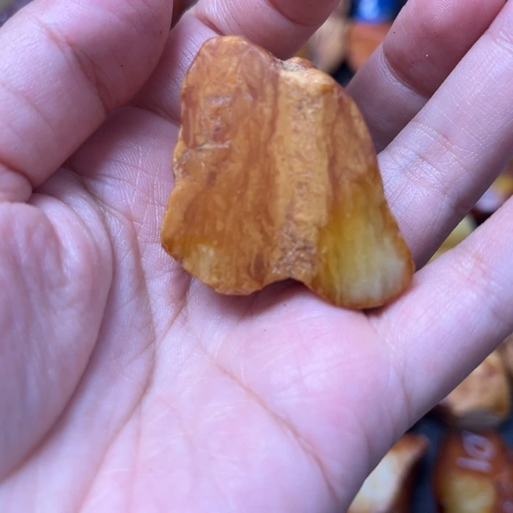 未镶嵌定制蜜蜡活***乐蜜蜡定制