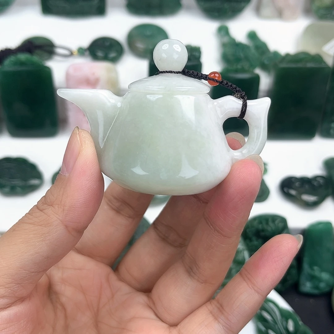 独山玉未镶嵌颈饰