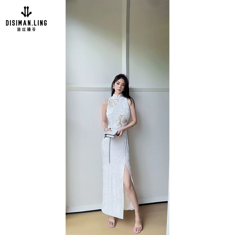 迪丝嫚苓米白色无袖连衣裙气质夏季少女复古长款中国风小众设计感