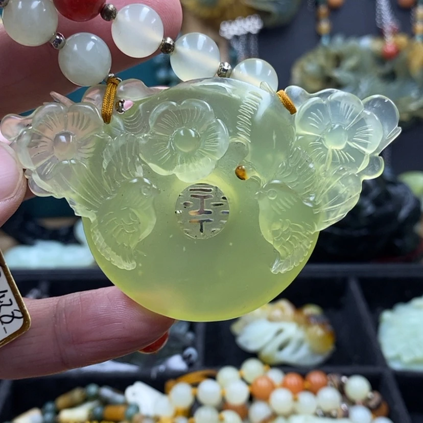 【闪购商品】蛇纹石玉未镶嵌吊坠