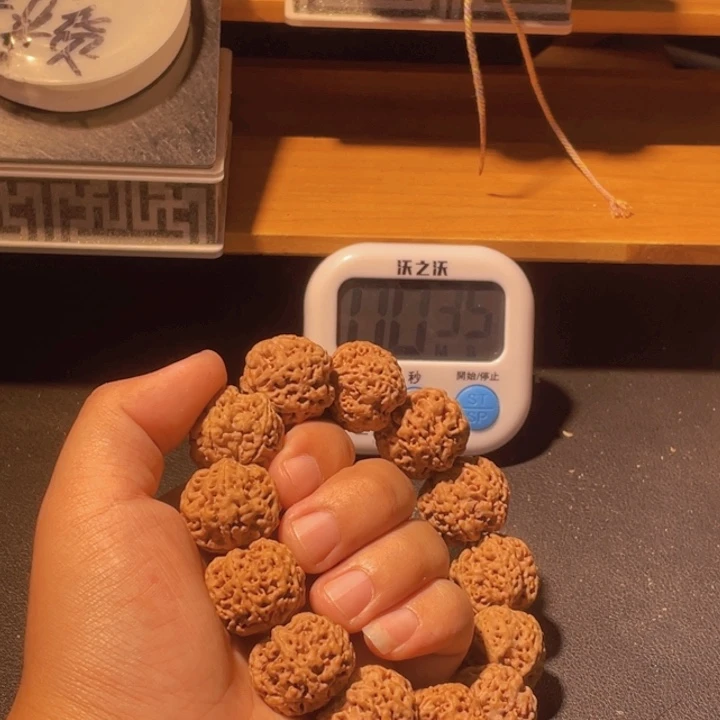 奇***姿手串金刚菩提这个