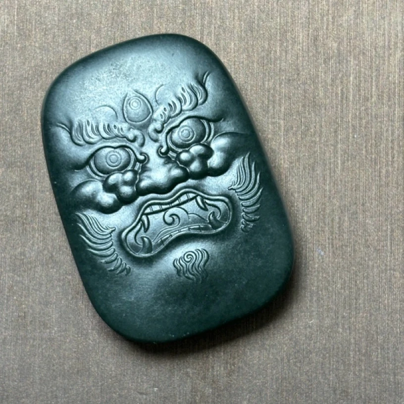 和田玉牌大黑天吊坠 A10035