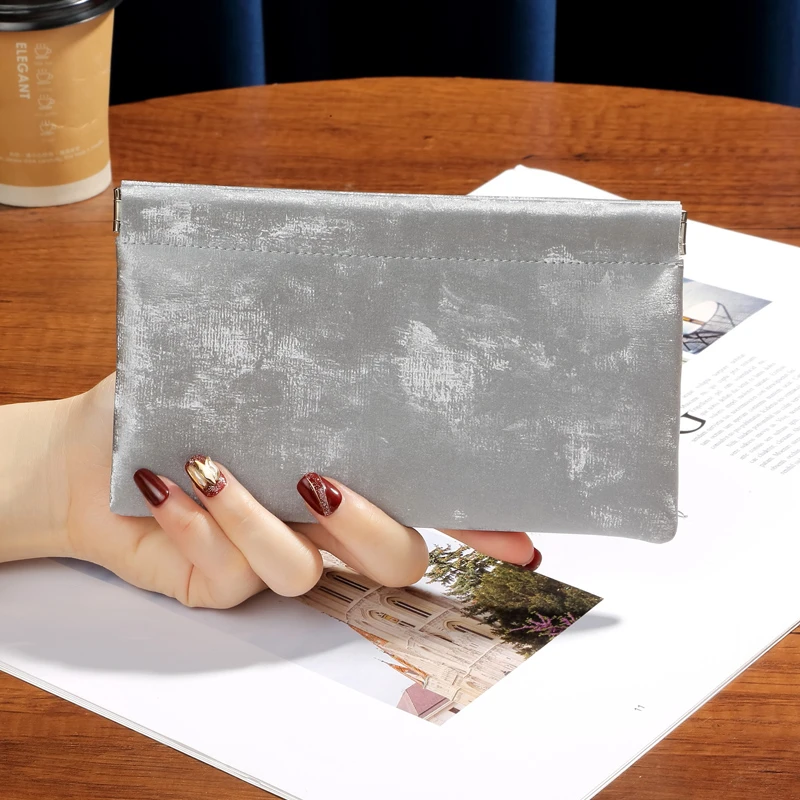 2025新款真皮耳机口红包手机零钱包时尚丝绸牛皮超薄长款手拿包女