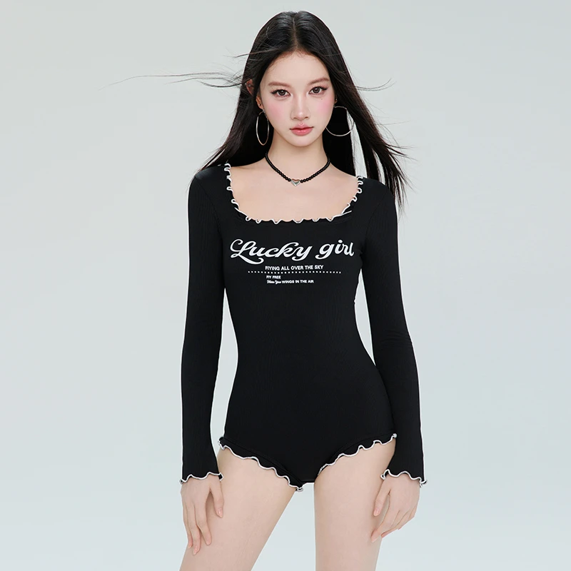 2025新款二件套裙式长袖连体泳衣遮肉显瘦保守度假风泡温泉泳装