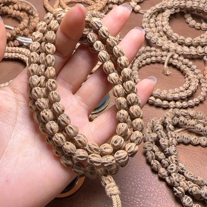 柏香籽/百香籽吊坠雨*