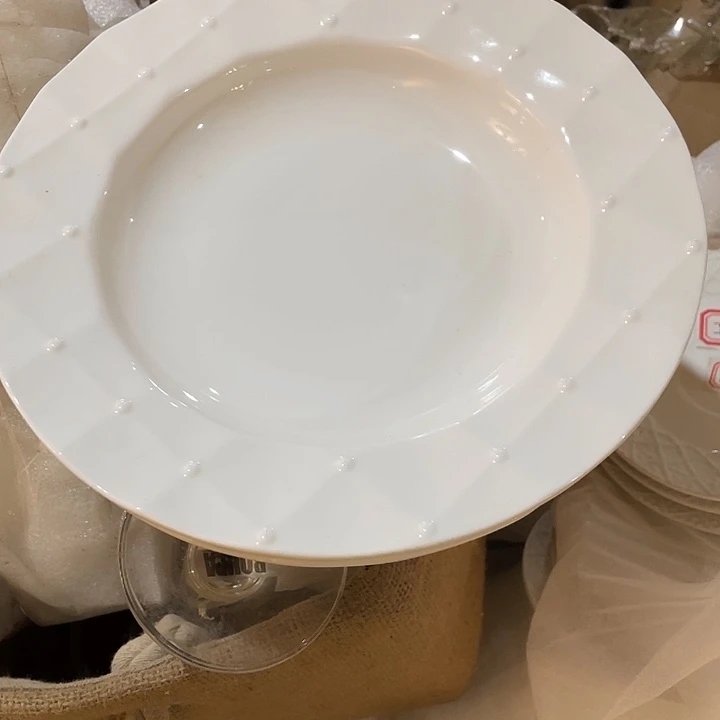 陶瓷花瓶部分（微瑕）