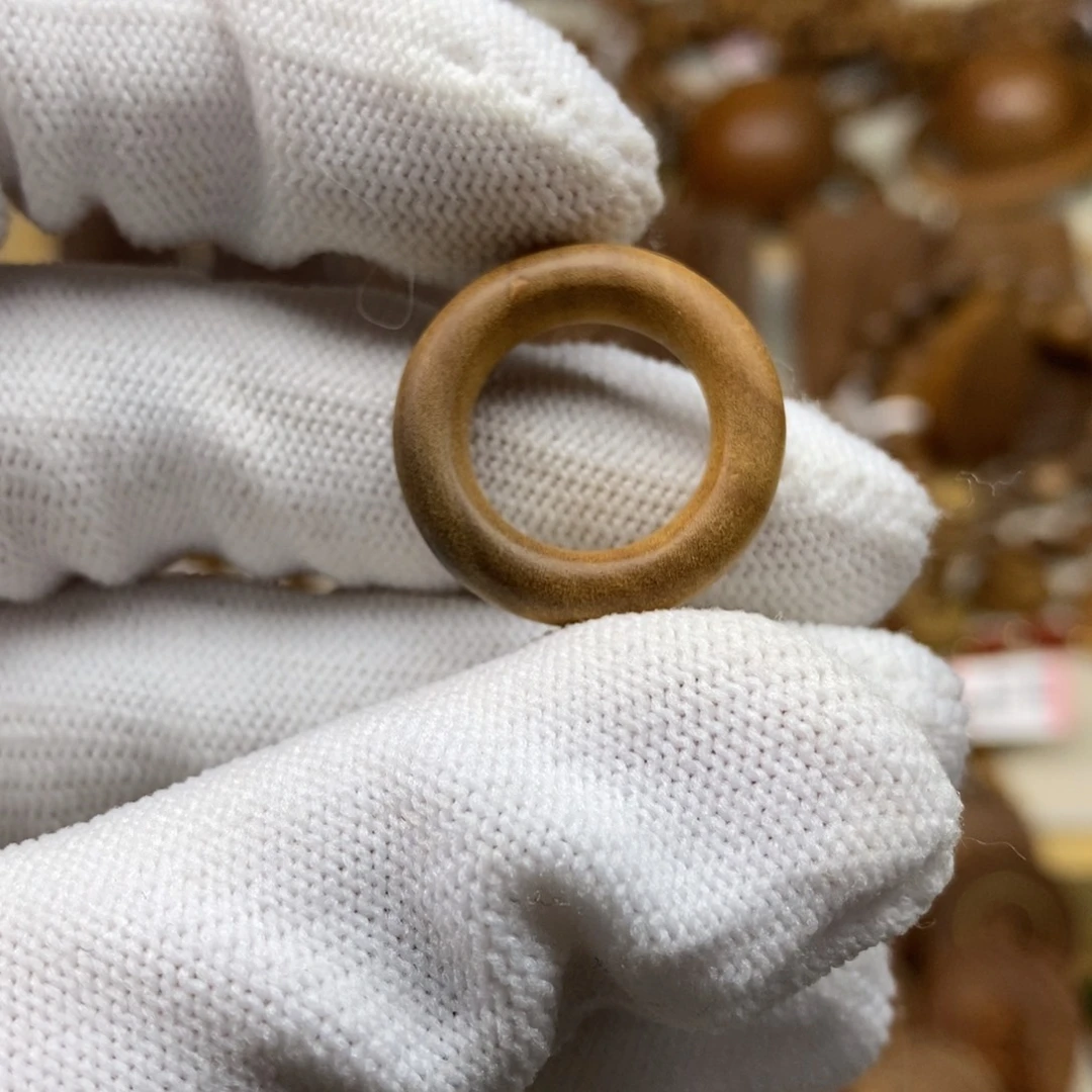 檀香木散珠印度迈索尔老山檀瑕疵跑环内径1.3