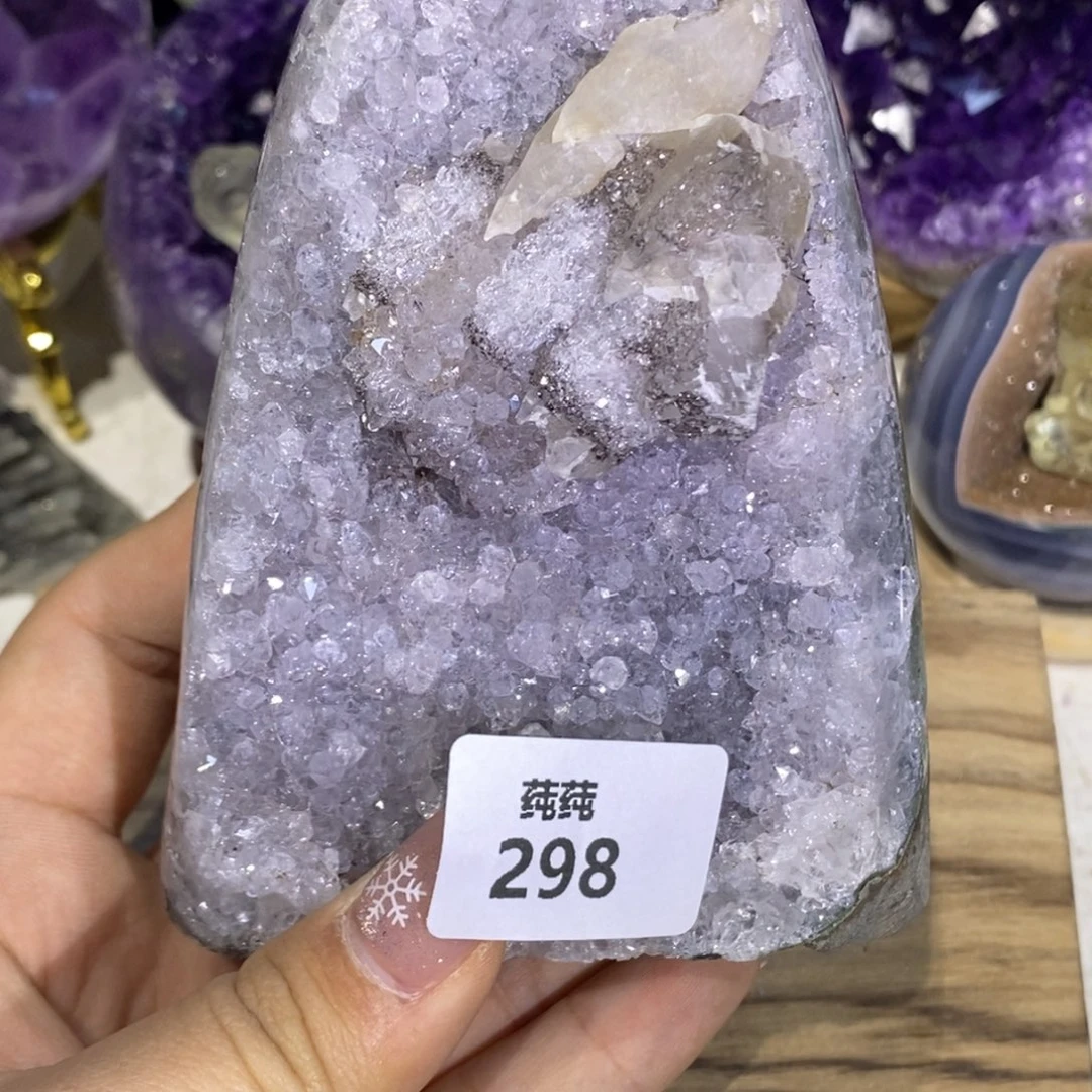 紫晶未镶嵌大型摆件（非配饰）方解石