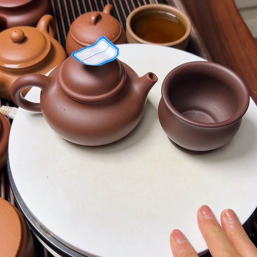 紫泥茶壶紫砂壶等传统