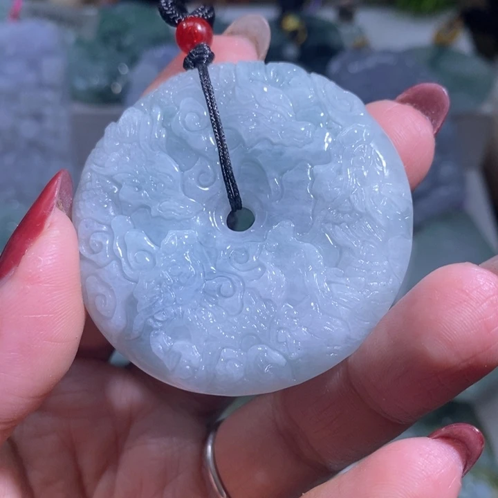 【闪购商品】翡翠未镶嵌颈饰九龙