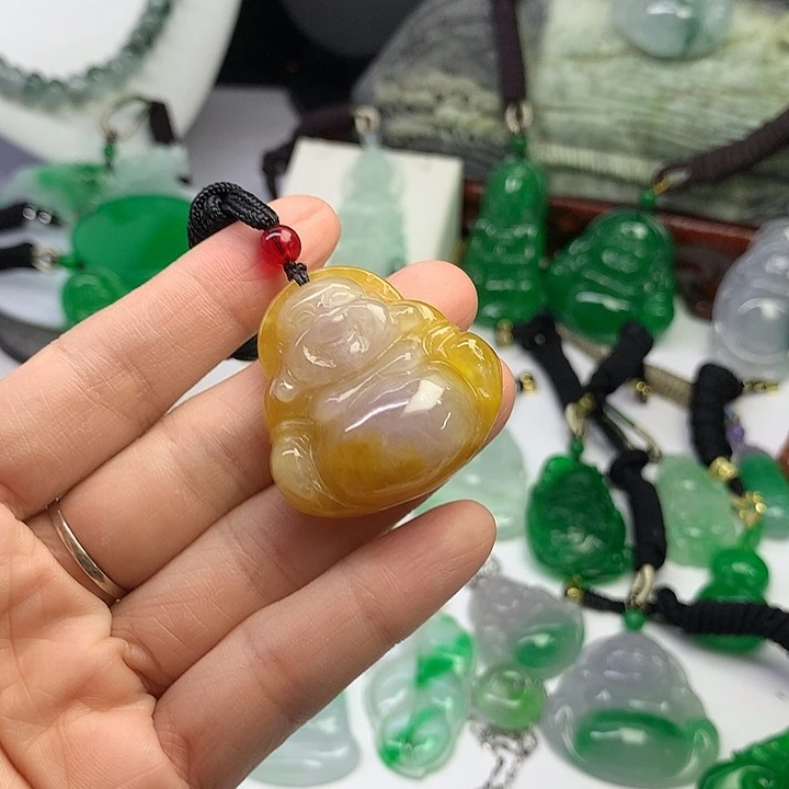 翡翠未镶嵌吊坠(赠链)
