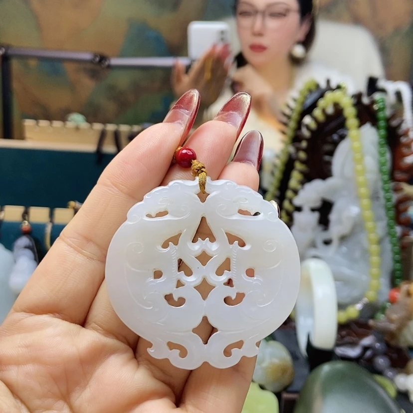 【闪购商品】和田玉（糖玉）未镶嵌颈饰蓝***豆