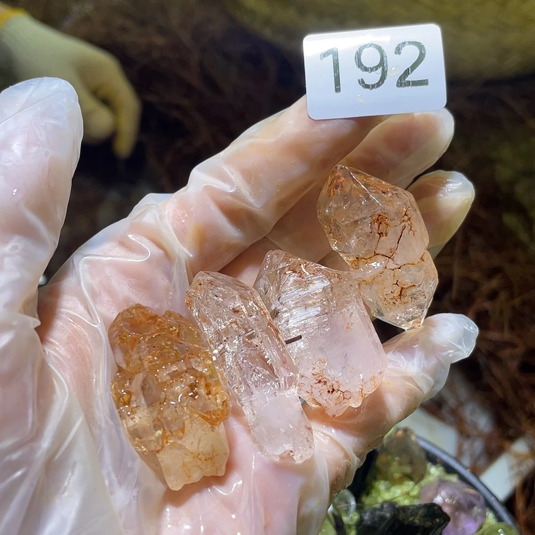 未镶嵌珠宝半成品水晶