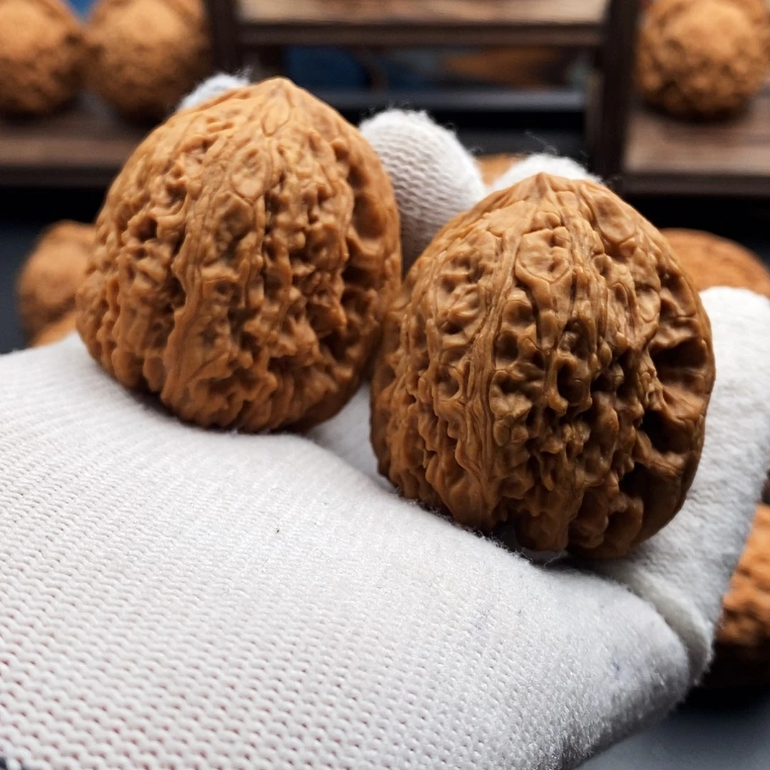 G***6文玩核桃把件炮弹39