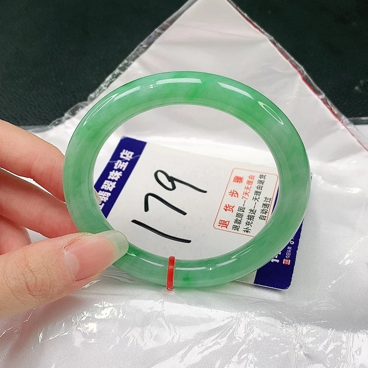 未镶嵌手镯（圆镯）翡翠翡翠手镯
